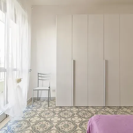 Beach Apartment *